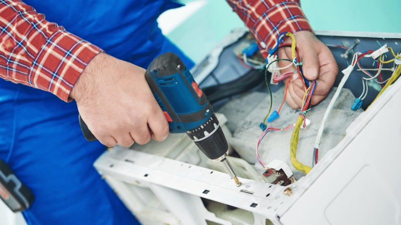 Karamürsel Dominox Dominox çamaşır makinesi kart tamiri – Su almama arızası orijinal parça ile giderildi. - Teknik servis örneği